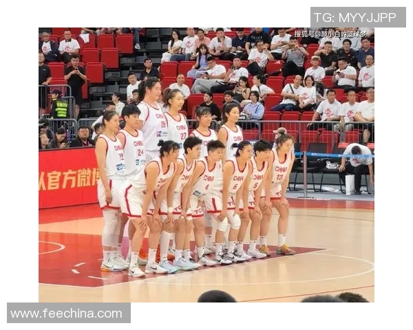 中国女篮新帅指导张子宇韩旭状态回暖双塔组合引期待 中国女篮新帅指导张子宇韩旭状态回暖双塔组合引期待